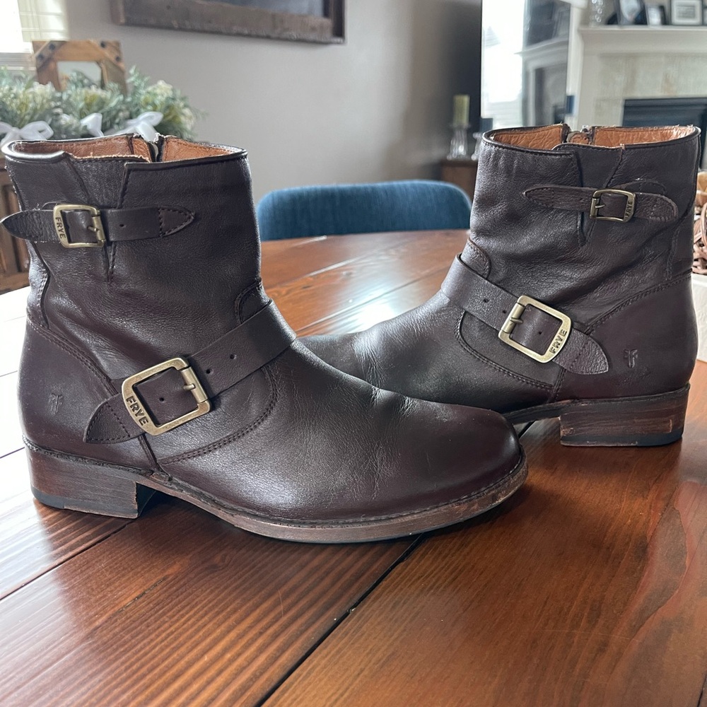 FRYE Veronica buckle, Dark Brown, size 10